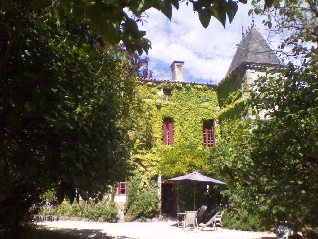 La Cure Du Maine Charles Bed & Breakfast Birac  ภายนอก รูปภาพ