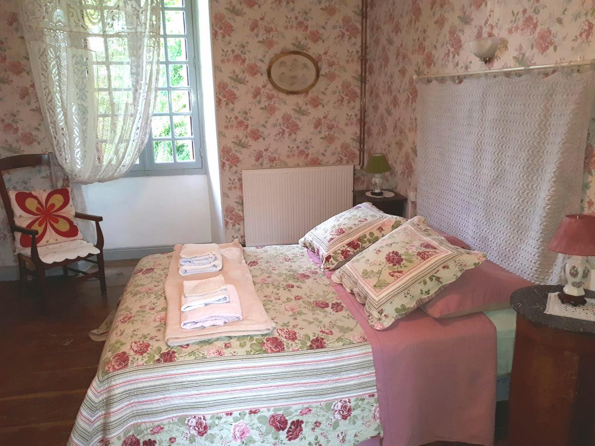 La Cure Du Maine Charles Bed & Breakfast Birac  ภายนอก รูปภาพ