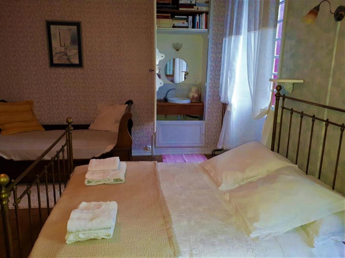 La Cure Du Maine Charles Bed & Breakfast Birac  ภายนอก รูปภาพ